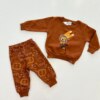 Conjunto Infantil Masculino Blusão Leão e Calça Jogger Marrom Caramelo Fernanda Ramos Kids