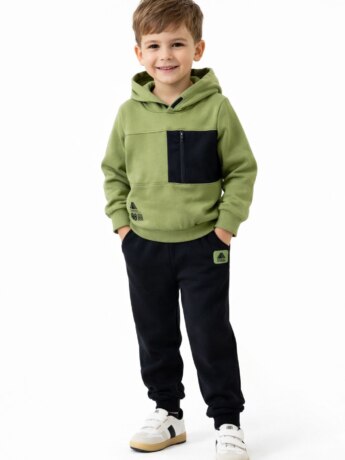 Conjunto Infantil Masculino Blusão com Capuz Verde e Calça Preta Fernanda Ramos Kids