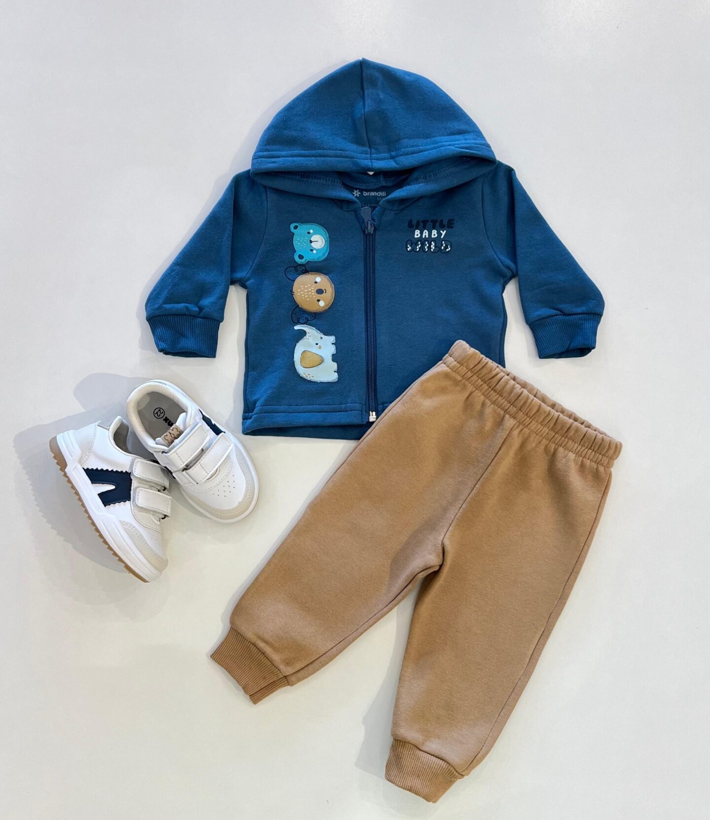 Conjunto Infantil Masculino Jaqueta Azul e Calça Jogger Bege Fernanda Ramos Kids
