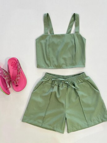 Conjunto Infantil Feminino Cropped com Lastex e Short Verde Fernanda Ramos Kids