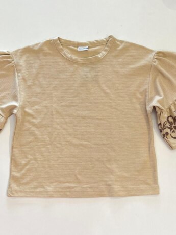 Blusa Cropped Infantil Feminino Manga com Flores Bege Fernanda Ramos Kids