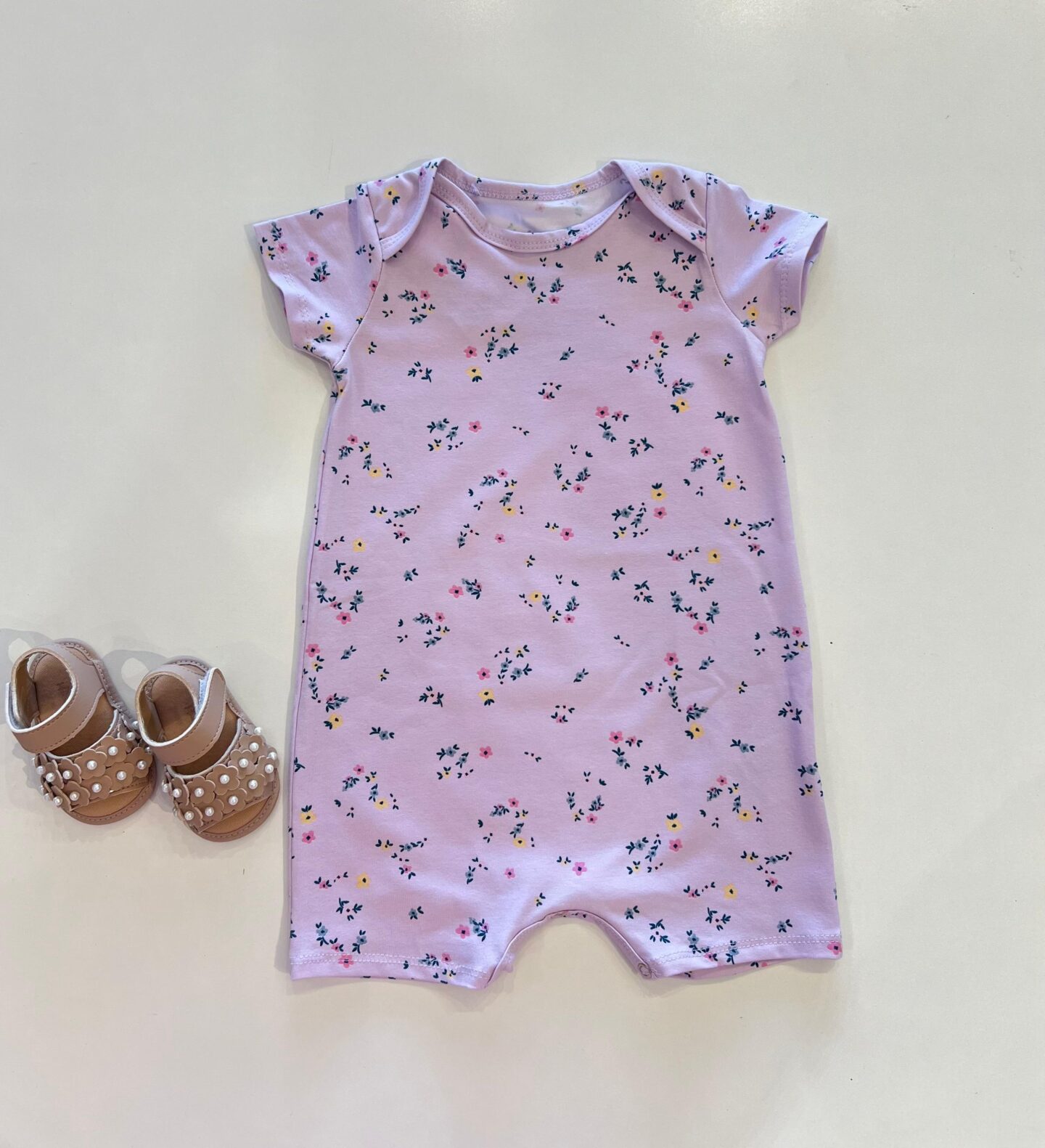 Macaquinho Infantil Feminino Estampado Florzinhas Lilás Fernanda Ramos Kids